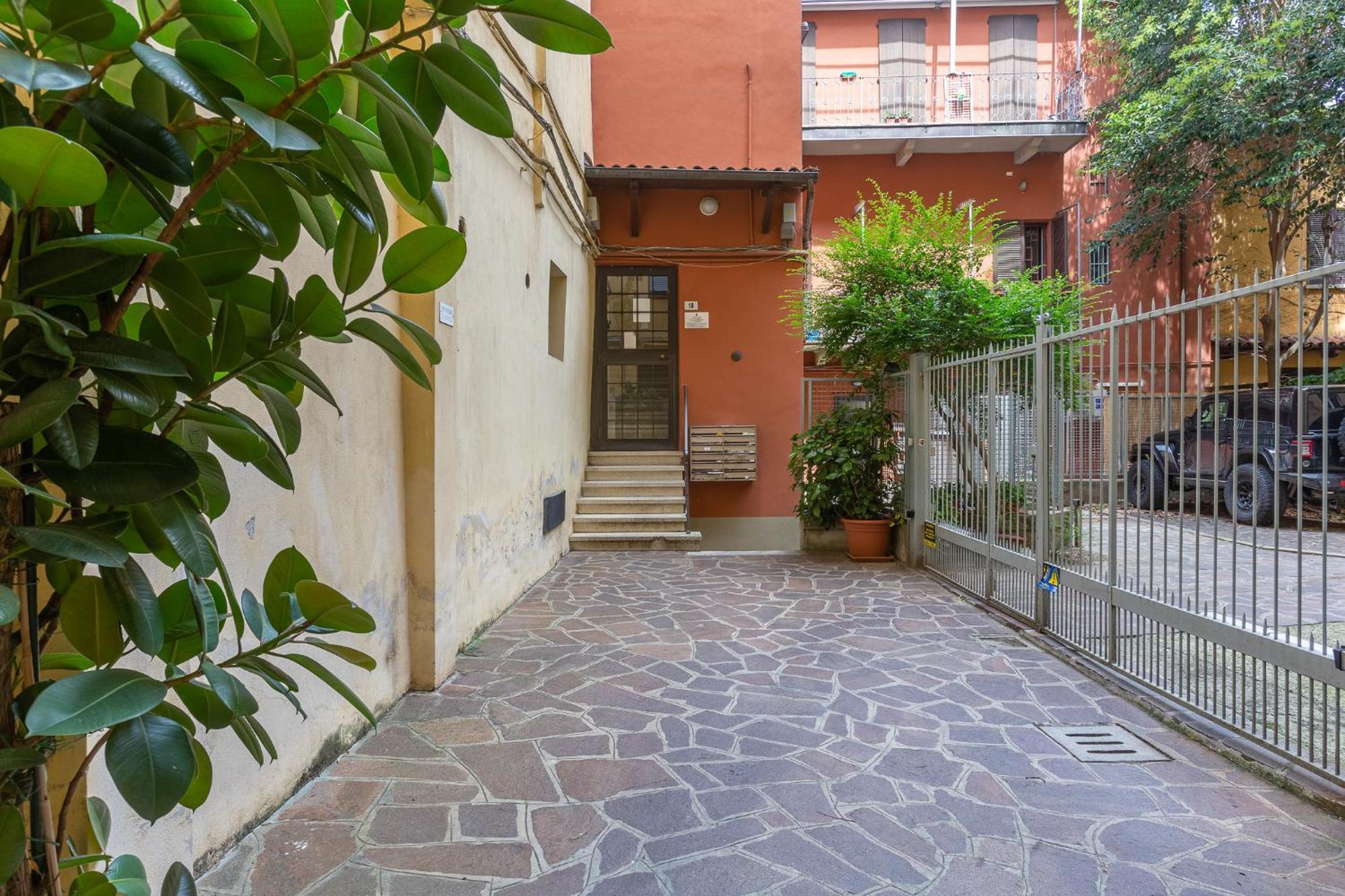Piccola Anastasia - Your Cozy Bologna Stay מראה חיצוני תמונה